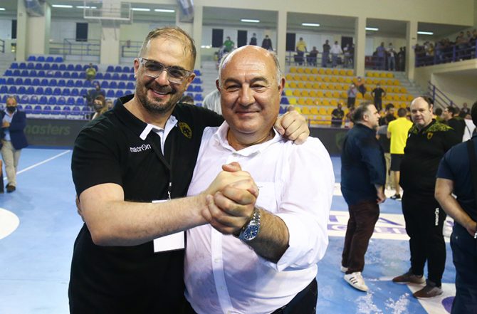 Αποθέωση για Παπασταμάτη και Δημητρούλια