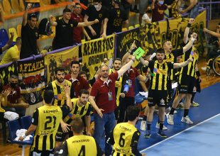 Αποθέωση για τους Μάγκες – «Κύπελλο ΑΕΚΑΡΑ φέρε μας το… Ευρωπαϊκό» (VIDEO)