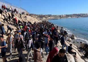 Ισπανία: Το παρασκήνιο πίσω από τις 4.000 απελάσεις μεταναστών μέσα σε λίγες μέρες από τη Μαδρίτη