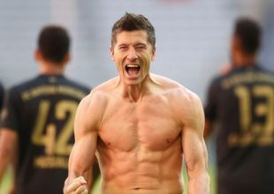 Ο Λεβαντόβσκι ξεπέρασε τον Μίλερ και κατέρριψε το ιστορικό ρεκόρ των 40 γκολ
