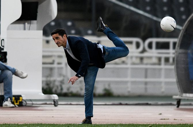 Ο Μανόλο ζήτησε την μπάλα… αλλά δεν έκανε κοντρόλ