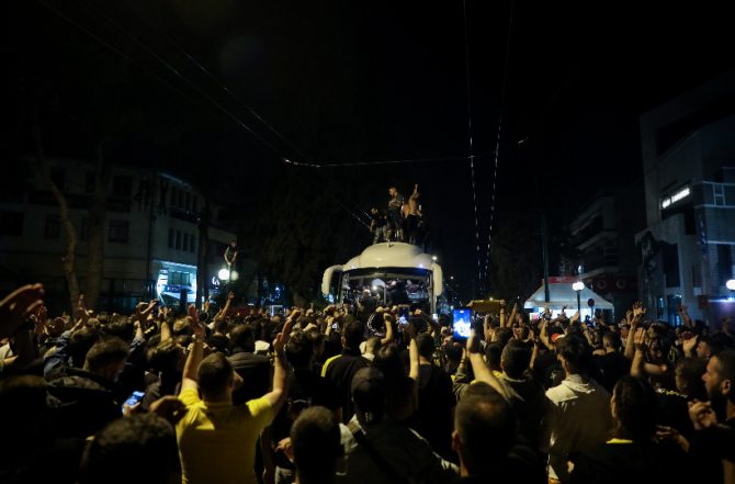 Το πάρτι στην Νέα Φιλαδέλφεια (vids & pics)