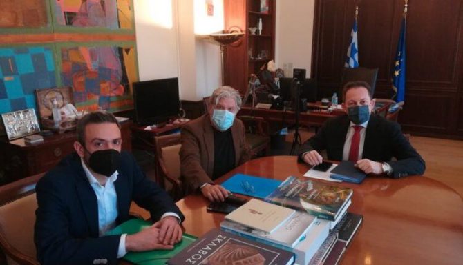 Συνάντηση Βούρου – Πέτσα για τα έργα στη Νέα Φιλαδέλφεια