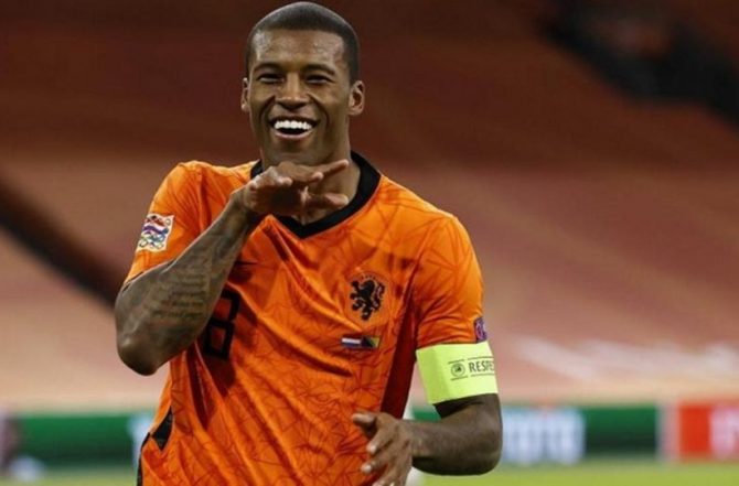 Ολλανδία: Έγραψε ιστορία ο Βαϊνάλντουμ, πέρασε τον Φαν Μπάστεν