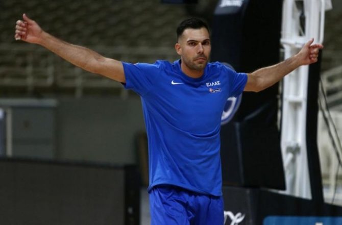 Σλούκας: «Μεγάλη προσωπικότητα ο Πιτίνο- Στόχος μου μια διάκριση με την Εθνική»