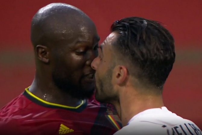 Αρπάχτηκαν Τζαβέλλας και Λουκάκου στο φιλικό (VIDEO) Αρπάχτηκαν Τζαβέλλας και Λουκάκου στο φιλικό (VIDEO)