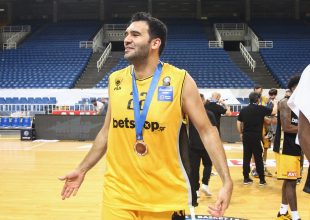 Μαυροειδής για Ραντούλιτσα: «Μόνο ΑΕΚ μπράτε, μόνο ΑΕΚ»