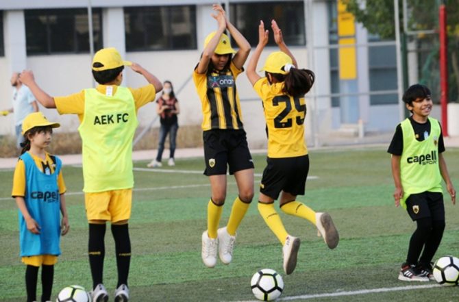 Ξεκίνησε το διεθνές κοινωνικό πρόγραμμα «Welcome Through Football»