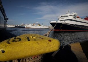 ΠΕΝΕΝ: 24ωρη απεργία την Πέμπτη στα πλοία της ακτοπλοΐας