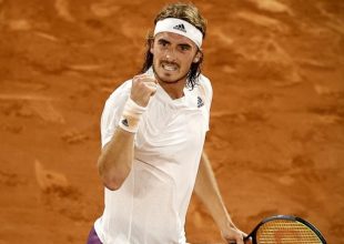 ΠΑΕ ΑΕΚ για Τσιτσιπά: «Σήκωσε το – Υπερήφανοι για σένα» (ΦΩΤΟ)