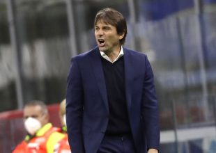 La Stampa: “Η Τότεναμ προσφέρει 20 εκατομμύρια ευρώ τον χρόνο στον Κόντε”