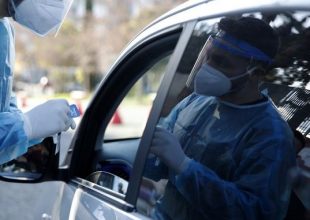 Κορωνοϊός: 890 νέα κρούσματα σήμερα στην Ελλάδα – 15 νεκροί και 381 διασωληνωμένοι