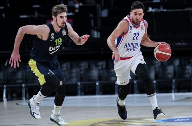 Η Εφές «ισοπέδωσε» με 111-71 την Φενέρ Η Εφές «ισοπέδωσε» με 111-71 την Φενέρ