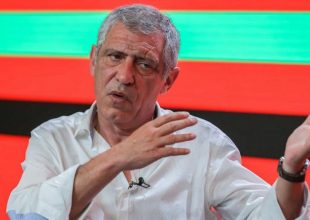 Σάντος: «Παίρνω ρούχα και τσιγάρα για έναν μήνα. Πάμε για να κατακτήσουμε το Euro»