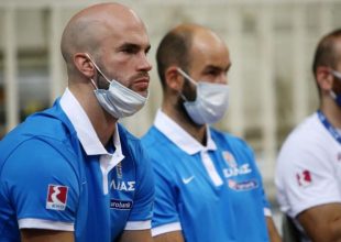 Καλάθης: «Είναι τιμή μου να φοράω τη φανέλα της Εθνικής»