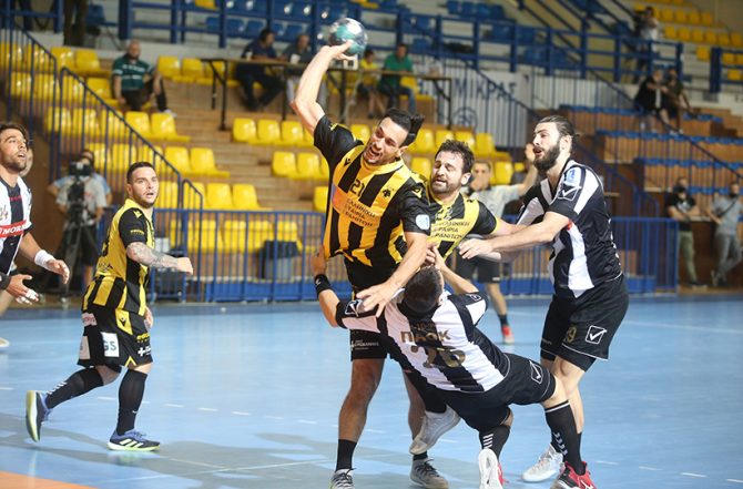 Του… γάζωσε το σπίτι η ΑΕΚΑΡΑ