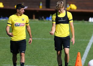 Μπαίνουν σιγά σιγά και οι διεθνείς