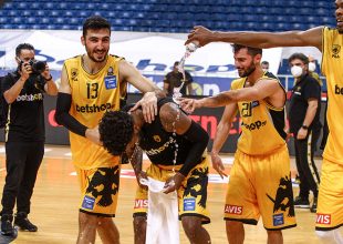 Η παρακάμερα του ΑΕΚ – Προμηθέας (VIDEO)