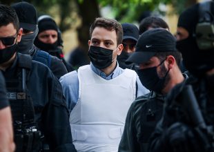 Έγκλημα στα Γλυκά Νερά: Μακάρι να του είχα τινάξει τα μυαλά στον αέρα στο μνημόσυνο, λέει ο πατέρας της Καρολάιν για τον πιλότο