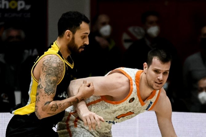 Τιμωρία δύο αγωνιστικών στον Αγραβάνη, χάνει το Game 2 και 3 κόντρα στην ΑΕΚ