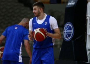 Ρογκαβόπουλος: «Χρειαζόμαστε δουλειά αλλά ο κόουτς μας έχει εμπιστοσύνη»