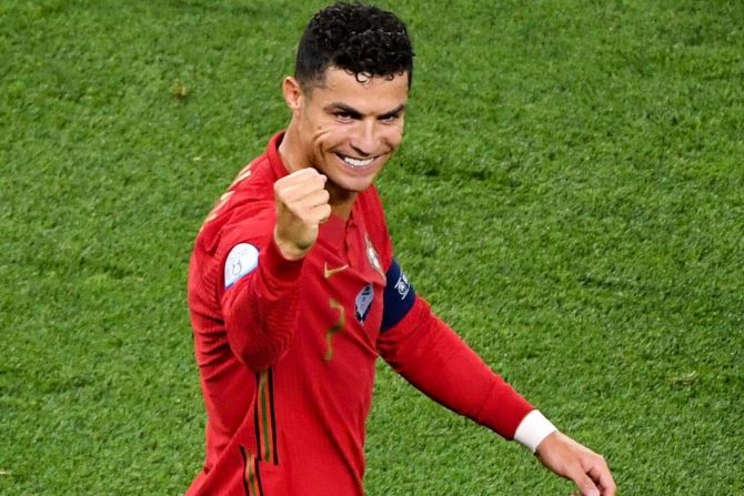 Η τρίτη φανέλα της Σπόρτινγκ είναι αφιερωμένη στον Κριστιάνο