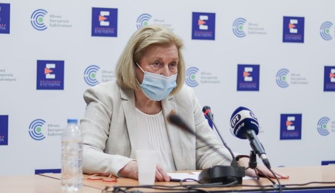 Θεοδωρίδου: Συστήνεται μόνο στους άνω των 60 ετών το εμβόλιο της AstraZeneca