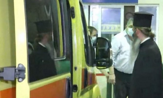 Eπίθεση-Μονή Πετράκη: Με περιεκτικότητα 96% σε θειικό οξύ το βιτριόλι