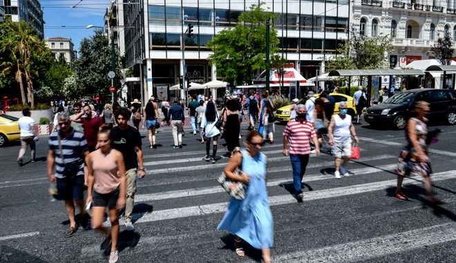 Κορωνοϊός: Αλαλούμ με την υποχρεωτική χρήση μάσκας