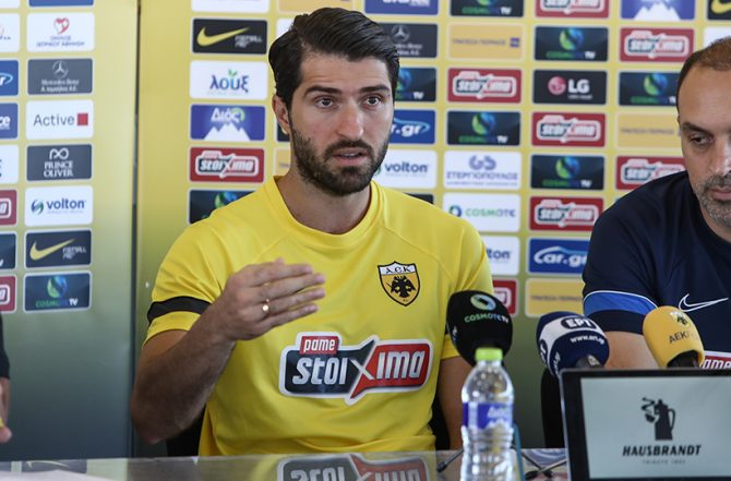 Ανσαριφάρντ: «Με εμένα ή τον Αραούχο, η ΑΕΚ πρέπει να περάσει»