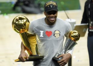 ΚΑΕ ΑΕΚ: «Συγχαρητήρια Γιάννη και Θανάση για την κατάκτηση της κορυφής του NBA»