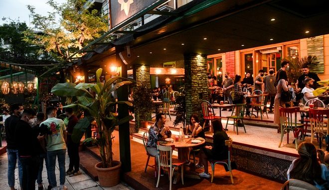 Νέα μέτρα: Αυτά είναι τα τρία σήματα για την εστίαση – Για καφέ με πιστοποιητικό και ταυτότητα