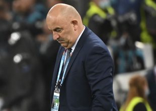 Euro 2020: Τέλος ο Τσερτσέσοφ από τον πάγκο της Ρωσίας