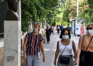 Κορωνοϊός: Όλο και πιο κοντά το 4ο κύμα – Αυξητική η τάση των κρουσμάτων