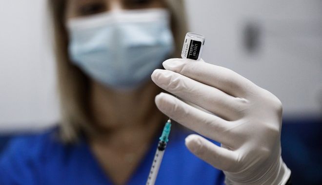 Εμβολιασμοί: Κλείστηκαν πάνω από 433.000 ραντεβού σε δύο εβδομάδες