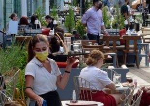 Νέα μέτρα: “Στον αέρα” ο διαχωρισμός καταστημάτων εστίασης