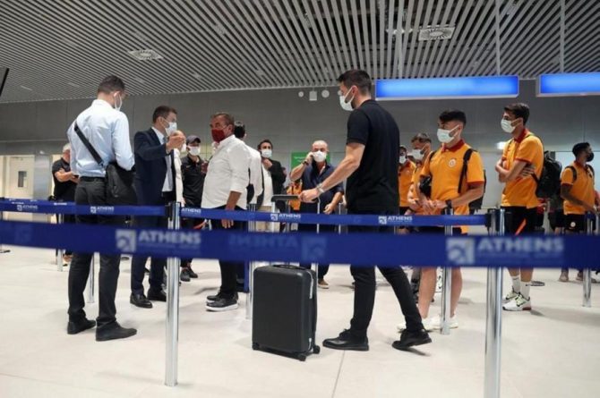 Δύο παίκτες με κορωνοϊό στη Γαλατασαράϊ