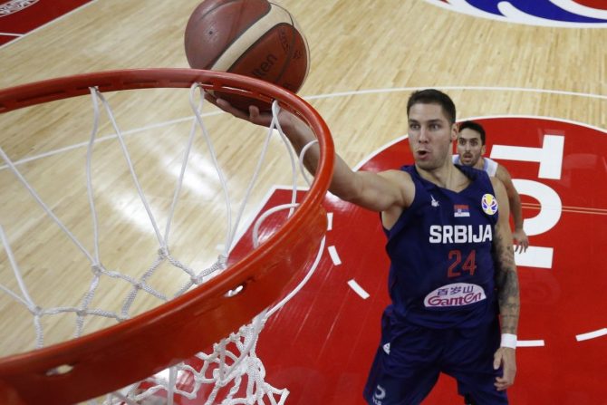 Πλήγμα για τη Σερβία, εκτός Προολυμπιακού ο Στέφαν Γιόβιτς
