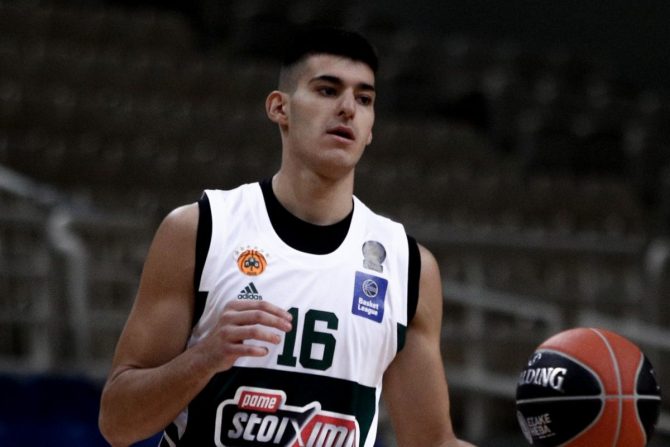 Αποχωρεί από τον Παναθηναϊκό ο Καλαϊτζάκης για να διεκδικήσει θέση στο ρόστερ των Μιλγουόκι Μπακς