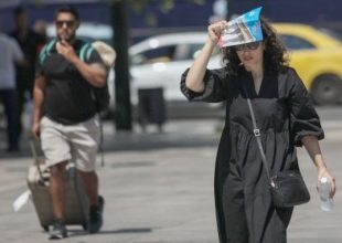 Καύσωνας: Παρατείνονται οι ημέρες διάρκειας – Πού θα δείξει το θερμόμετρο ακόμα και 44 βαθμούς