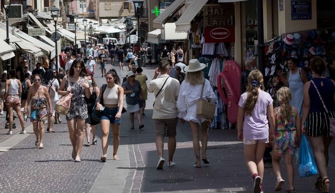 Κορωνοϊός: 2874 νέα κρούσματα σήμερα στην Ελλάδα – 15 νεκροί και 144 διασωληνωμένοι