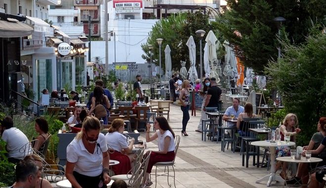 Χαρδαλιάς: Μπαρ μόνο με καθήμενους – Πρόστιμα και “λουκέτο” ακόμα και αναδρομικά