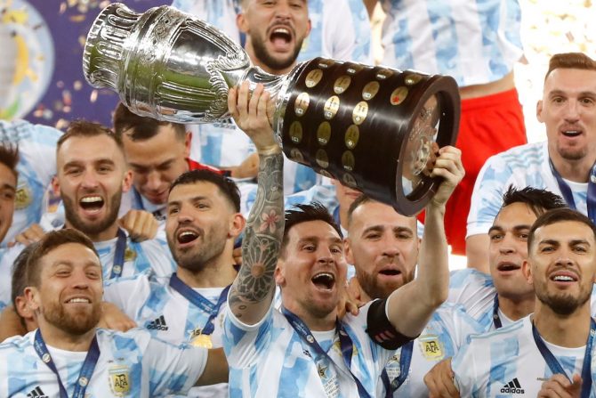 Copa America 2021, Αργεντινή – Βραζιλία 1-0: Ο Μέσι πήρε το πρώτο του τρόπαιο με την εθνική Copa America 2021, Αργεντινή – Βραζιλία 1-0: Ο Μέσι πήρε το πρώτο του τρόπαιο με την εθνική