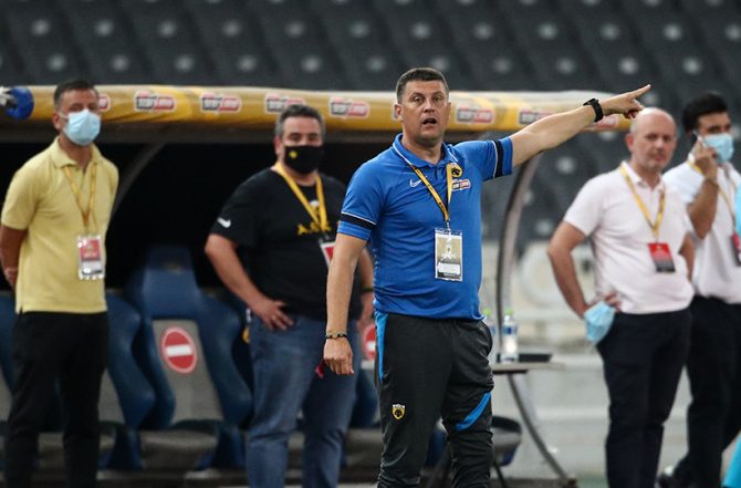 Μιλόγεβιτς: «Έπρεπε τις ευκαιρίες να τις κάνουμε γκολ, δεν έπρεπε να φτάσουμε στα πέναλτι»