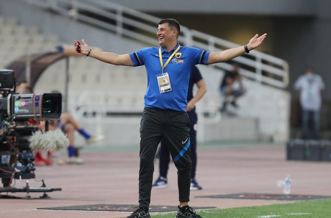 Γκάζια Μιλόγεβιτς: «Θα πρέπει να ντρέπεστε…»