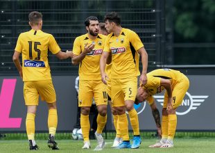 Εμφάνιση για πολλά χαστούκια και γερά μηνύματα