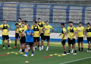 Ανασυγκρότηση και δουλειά ενόψει Βελέζ