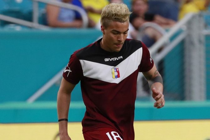 Παίρνει Πενιαράντα για αντί-Αραούχο η Λας Πάλμας Παίρνει Πενιαράντα για αντί-Αραούχο η Λας Πάλμας