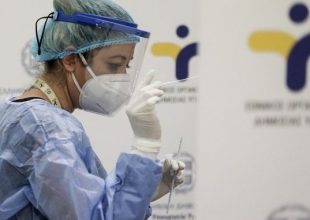 Κορωνοϊός: 619 νέα κρούσματα σήμερα στην Ελλάδα – 6 νεκροί και 177 διασωληνωμένοι