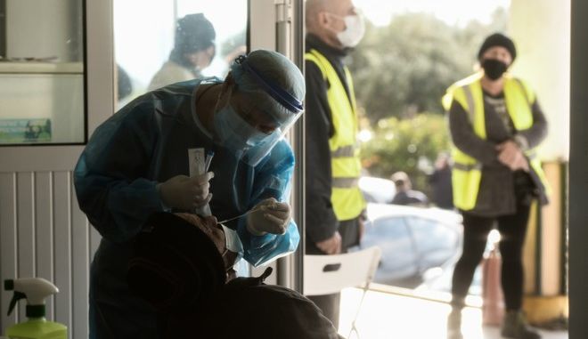 Κορωνοϊός: 1001 νέα κρούσματα σήμερα στην Ελλάδα – 9 νεκροί και 177 διασωληνωμένοι